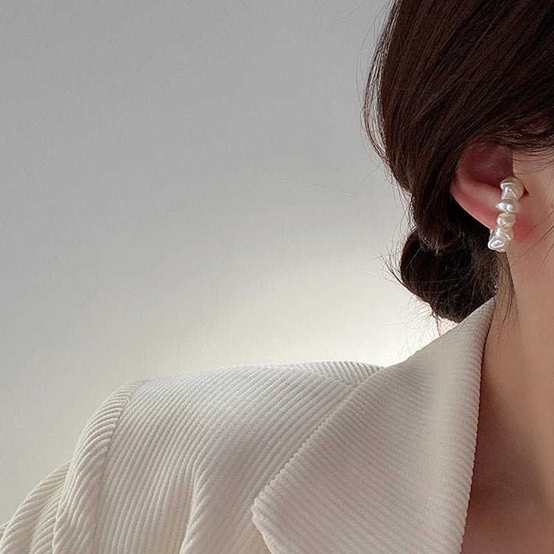 Elegant Pearl Ear Cuff