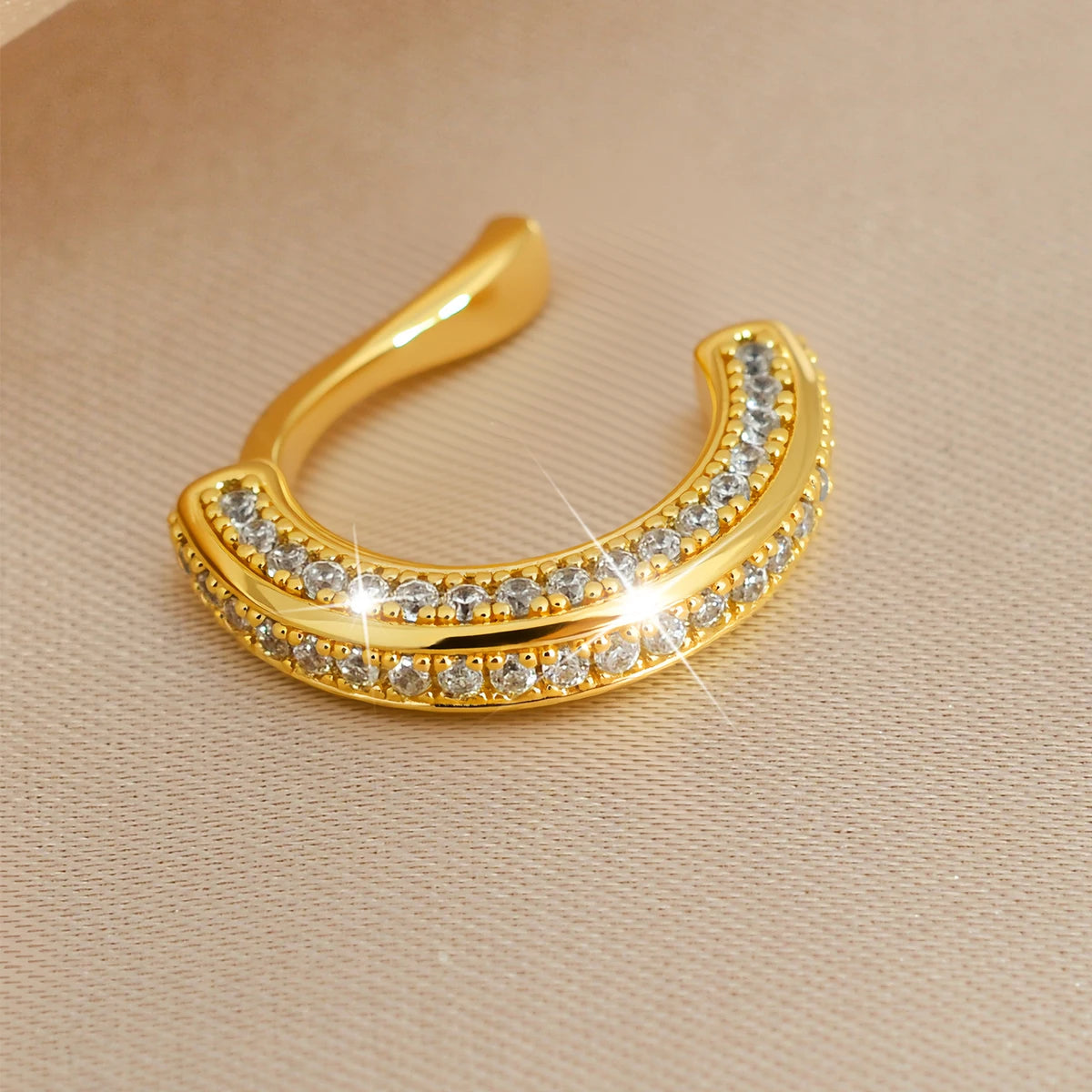 Luxury Zircon Ear Cuff – No Piercing Needed