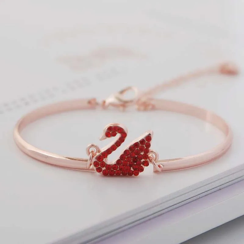 ✨ Rose Gold Swan Bracelet