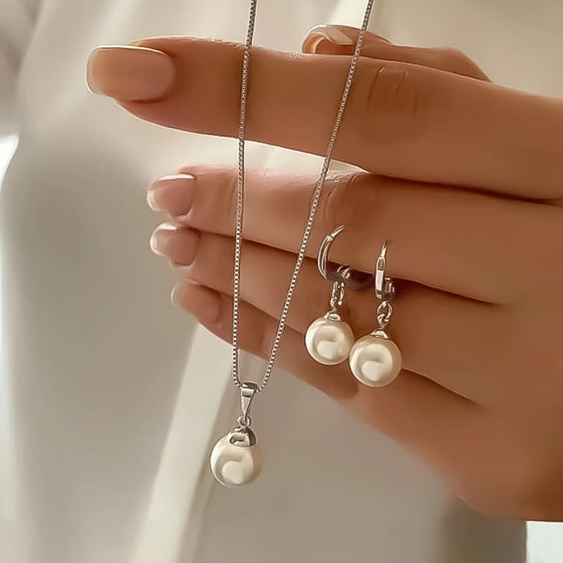 Elegant Pearl Jewelry Set