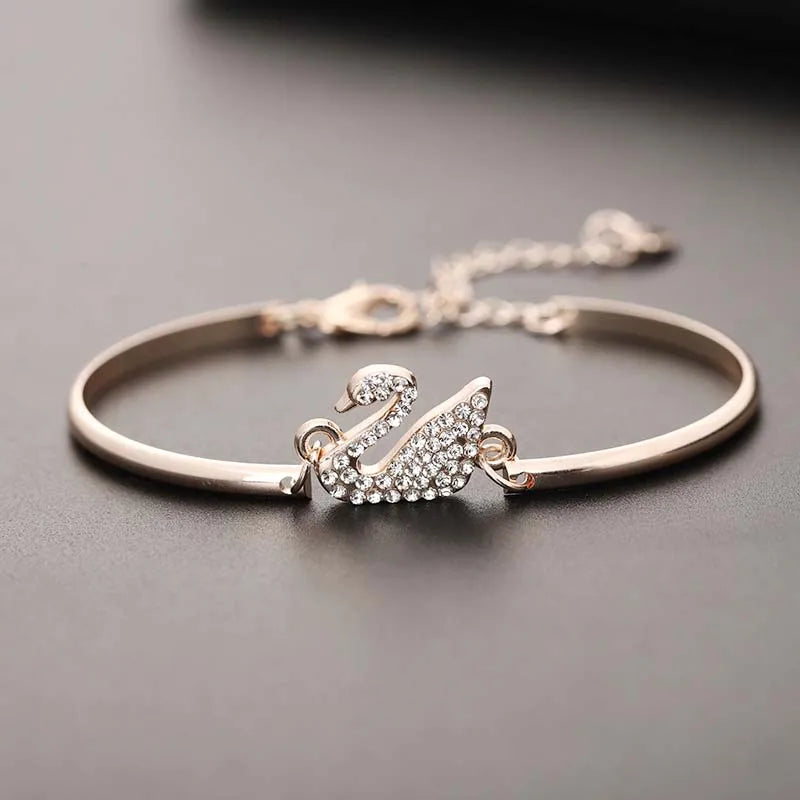 ✨ Rose Gold Swan Bracelet