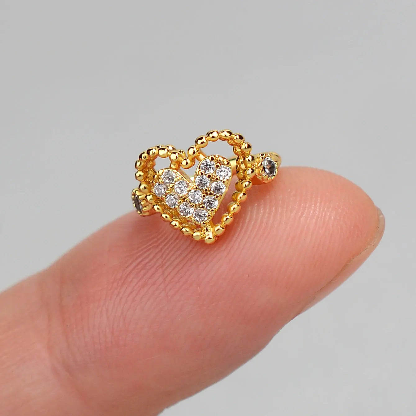 Luxury Zircon Ear Cuff – No Piercing Needed